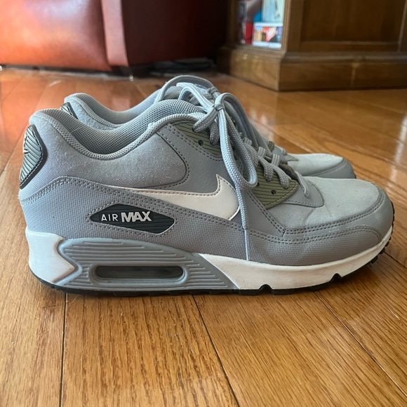 SOLD - Picture 4 of 6